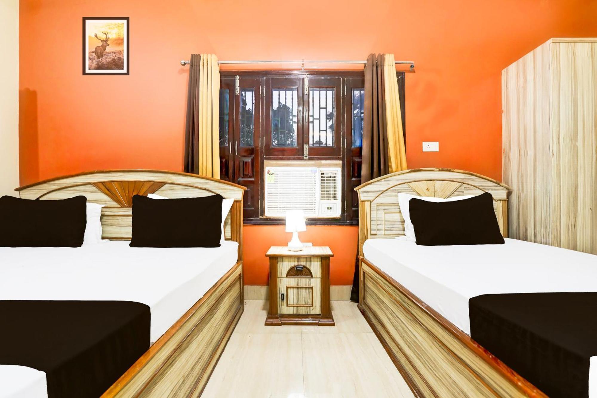 Hotel O R B Palace Varanasi Eksteriør billede