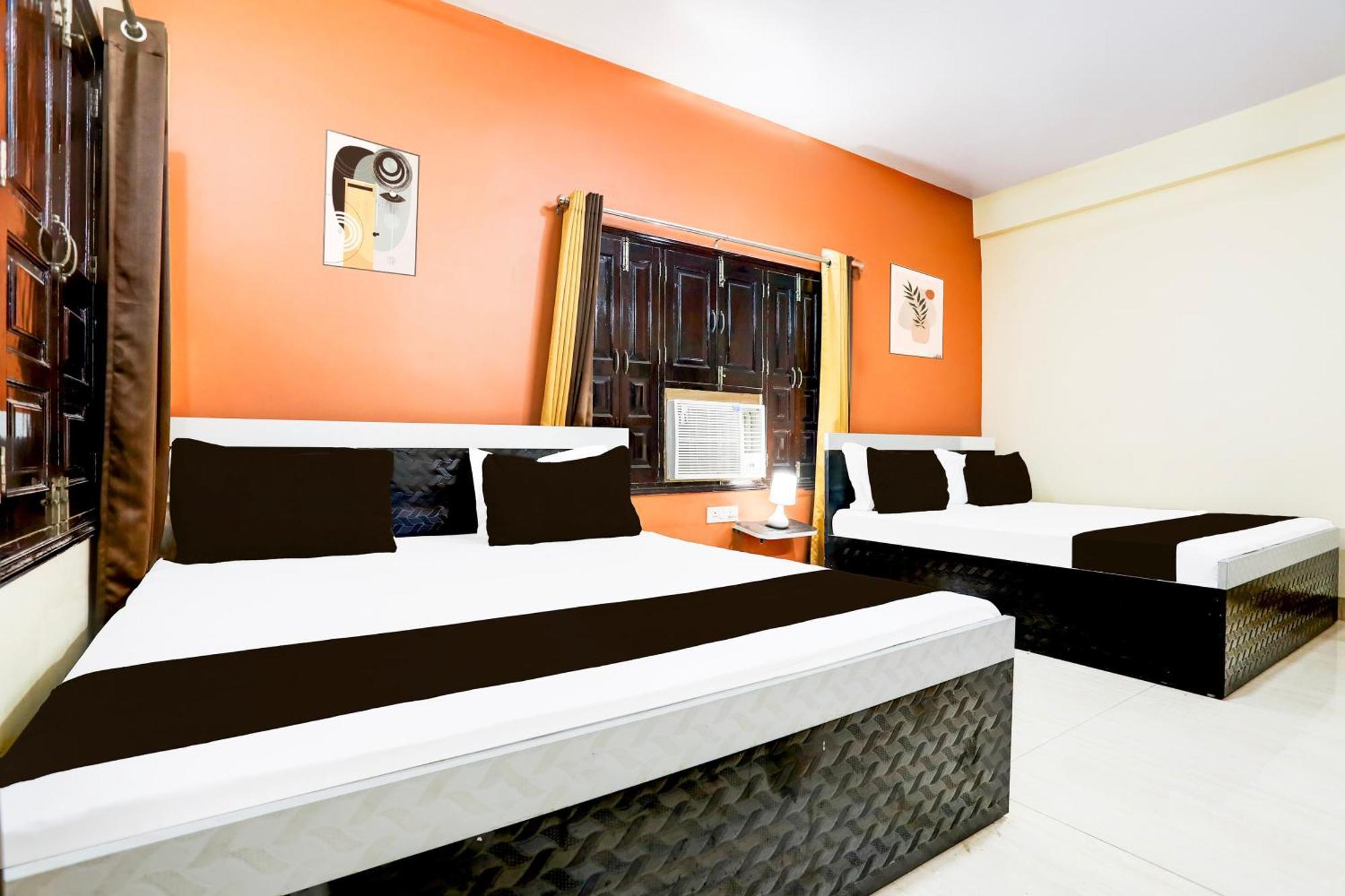 Hotel O R B Palace Varanasi Eksteriør billede
