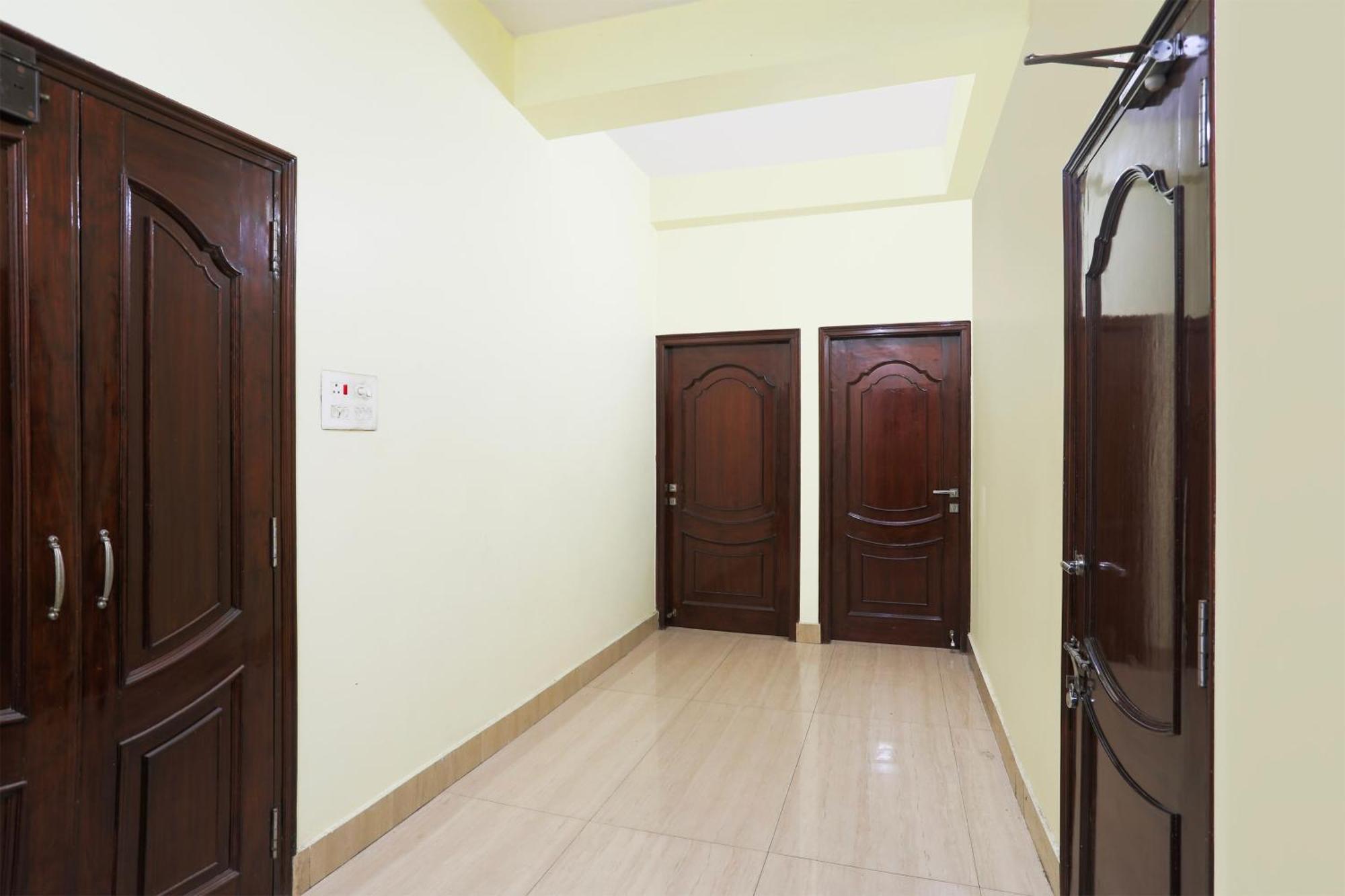 Hotel O R B Palace Varanasi Eksteriør billede